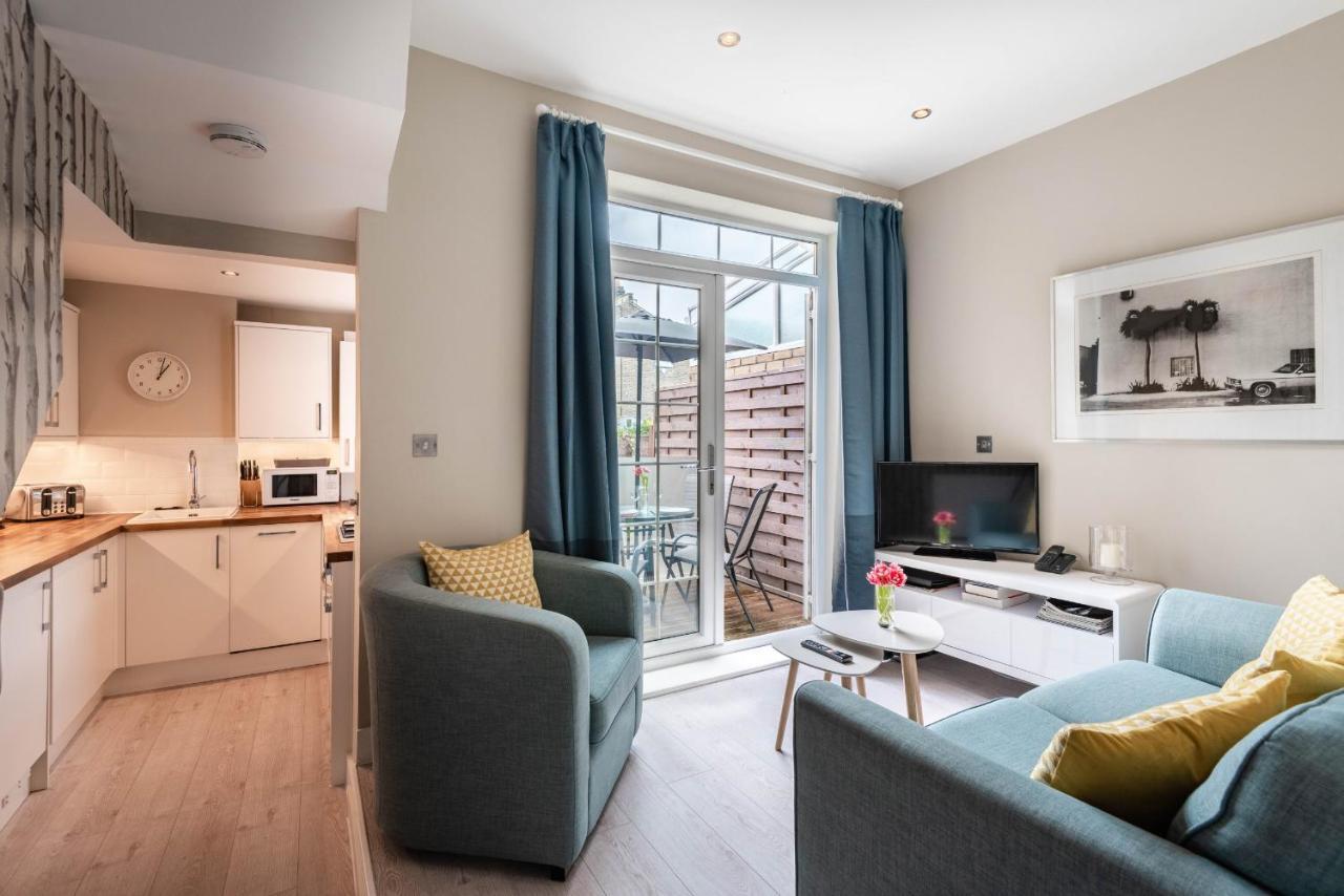 Stylish Fulham Flat With Patio