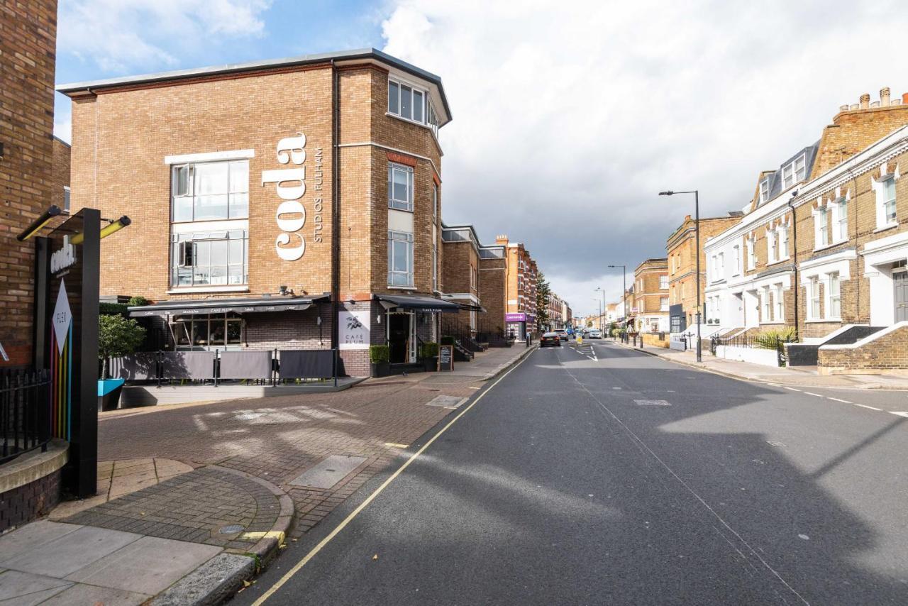Stylish Fulham Flat With Patio Londra